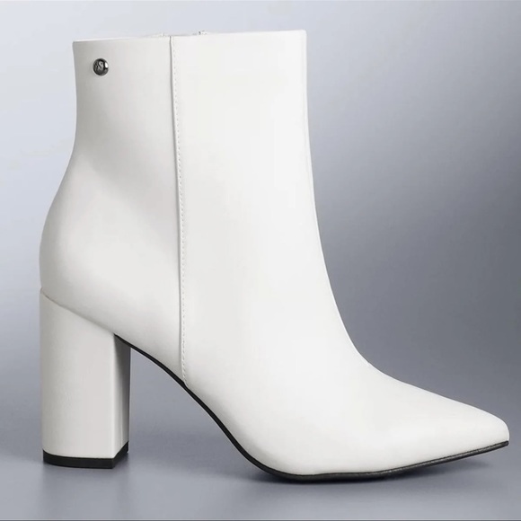 vera wang white boots